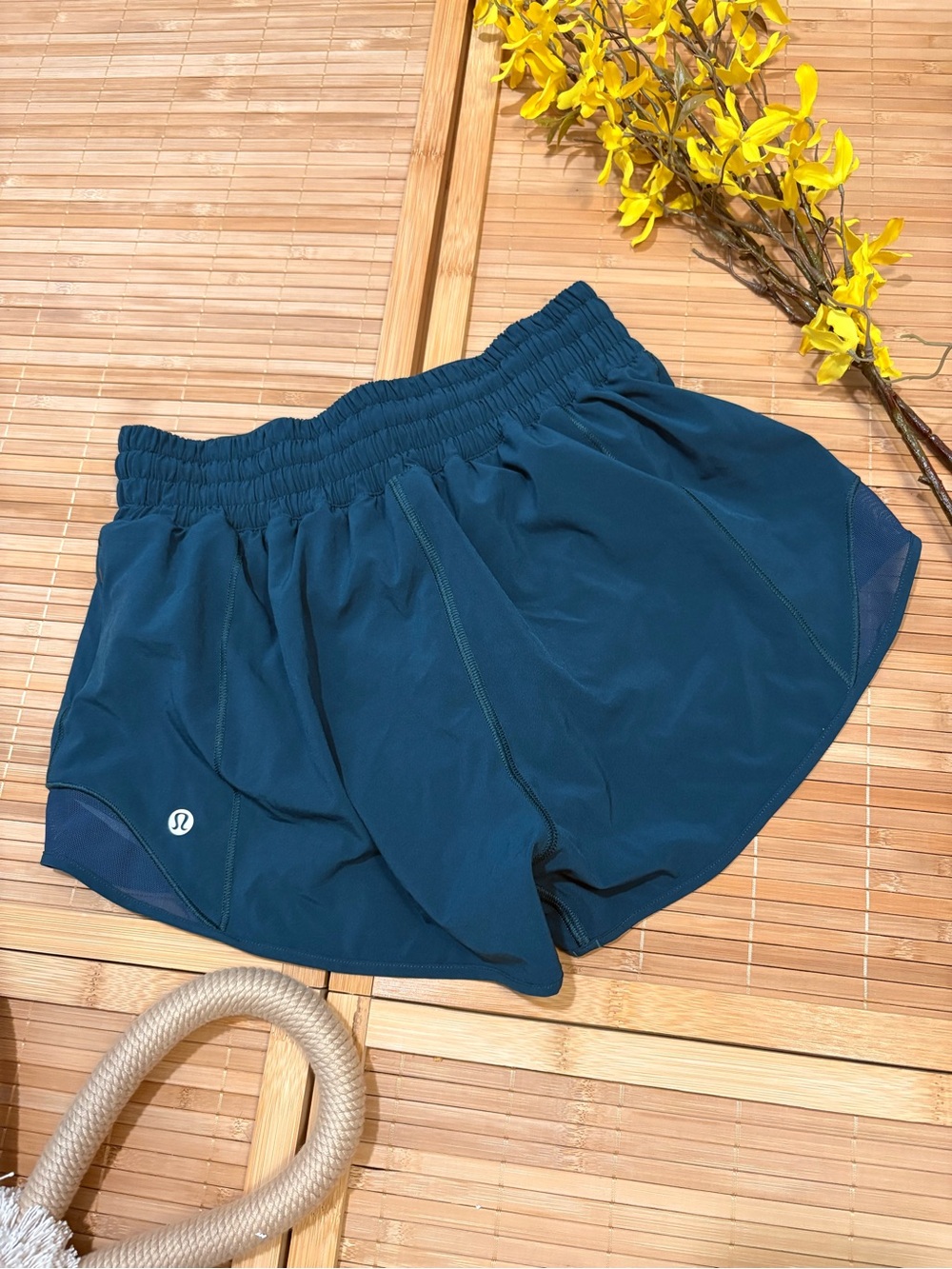 Lululemon Teal Athletic Running Shorts – Women’s Small